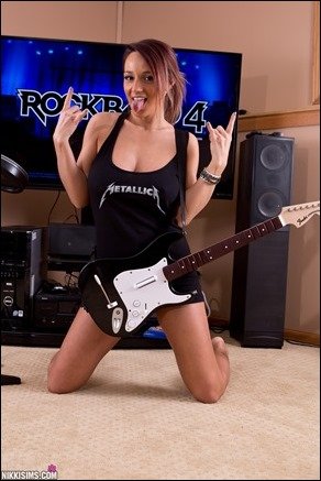 Nikki Sims nikki sims rock band 01 thumb - Rock Band Chick