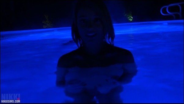 Nikki Sims nikki sims late night 10 thumb - Late Night Skinny Dip